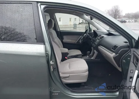 2015 Subaru Forester 2.5I Premium из США, поврежденный, VIN JF2SJAGC8FH555902